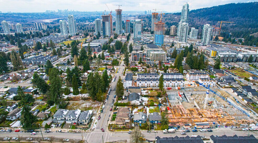 721-739 Smith Av, Coquitlam, BC à vendre - Aérien – Image 2 sur 4