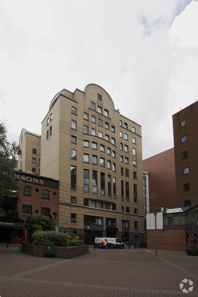 32-36 Great Victoria St, Belfast à louer - Photo de l’immeuble – Image 2 sur 11