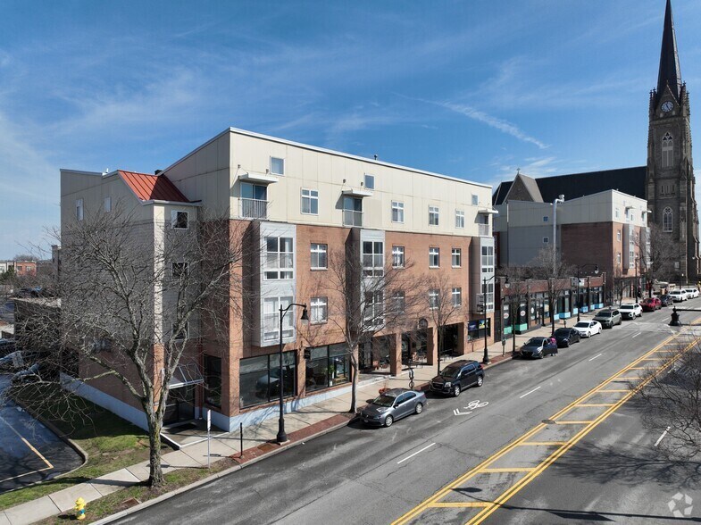 2835-2847 Woodburn Ave, Cincinnati, OH à louer - Photo de l’immeuble – Image 2 sur 4