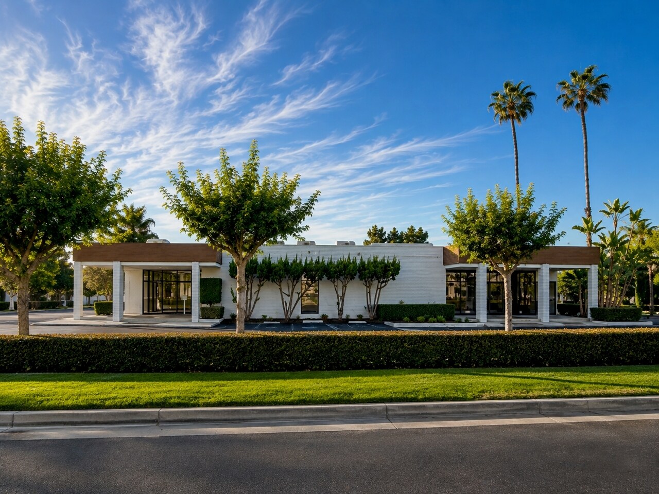 17361 Armstrong Ave, Irvine, CA à louer Photo de l’immeuble– Image 1 sur 13