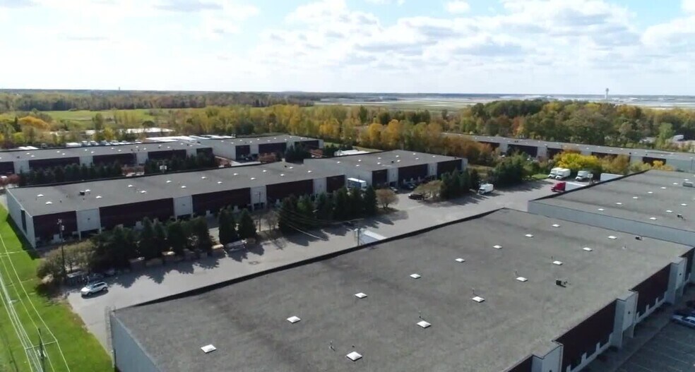 28825 Goddard Rd, Romulus, MI à louer - Vidéo sur l’annonce professionnelle – Image 2 sur 8