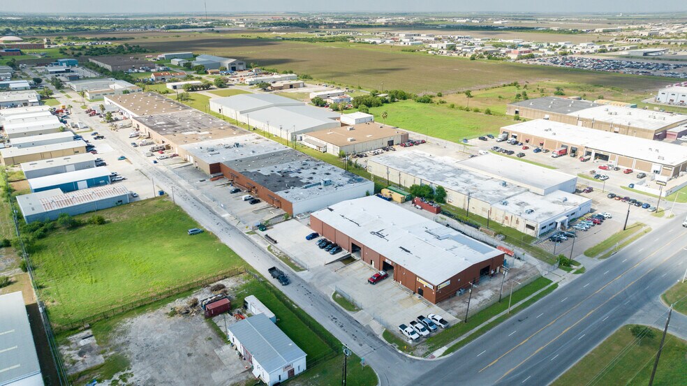 201 44th St, Corpus Christi, TX à louer - Photo de l’immeuble – Image 2 sur 6
