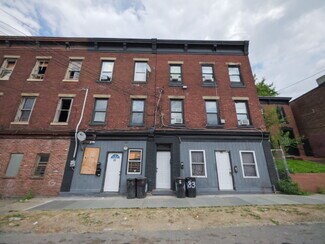 Plus de détails pour 81 William St, Newburgh, NY - Logement à vendre