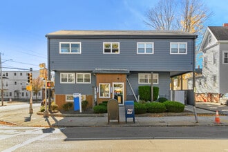 452 Pleasant St, Malden, MA à louer Photo intérieure– Image 1 sur 9