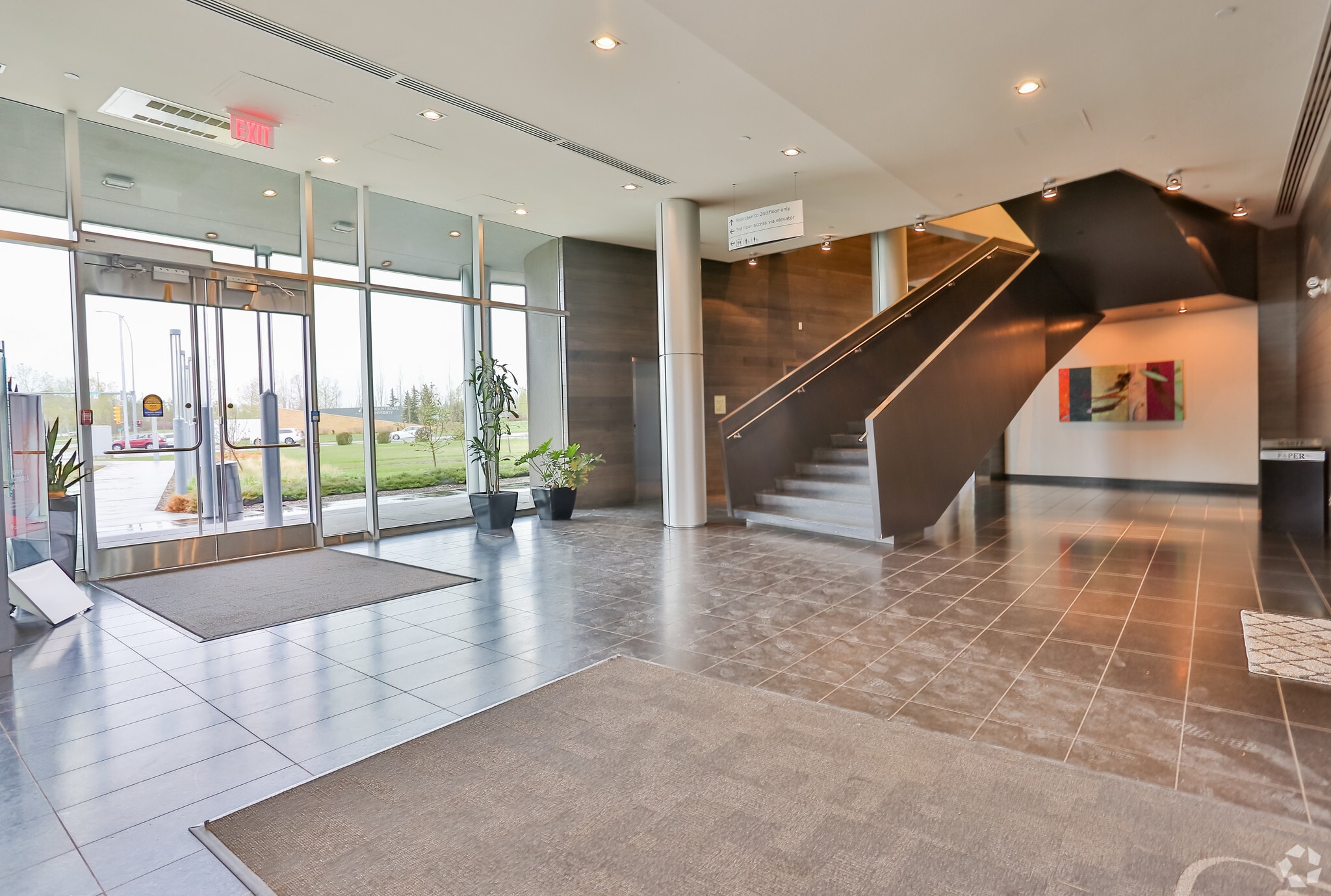 4954 Richard Rd SW, Calgary, AB à louer Hall d’entrée– Image 1 sur 4