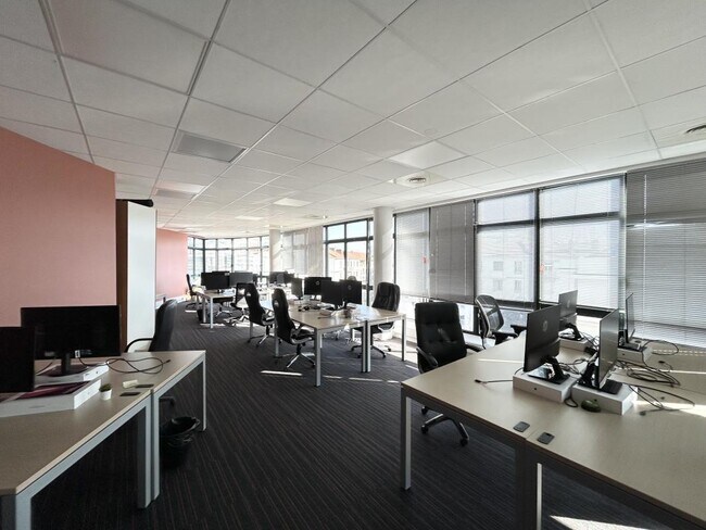 Plus de détails pour 2 Avenue Lacassagne, Lyon - Bureau à louer