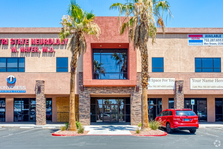 178 N Pecos Rd, Henderson, NV à louer - Photo de l’immeuble – Image 2 sur 41