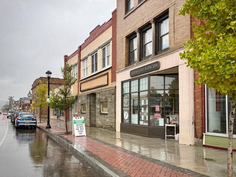 11 Clinton Ave, Cortland, NY à vendre - Photo de l’immeuble – Image 3 sur 46