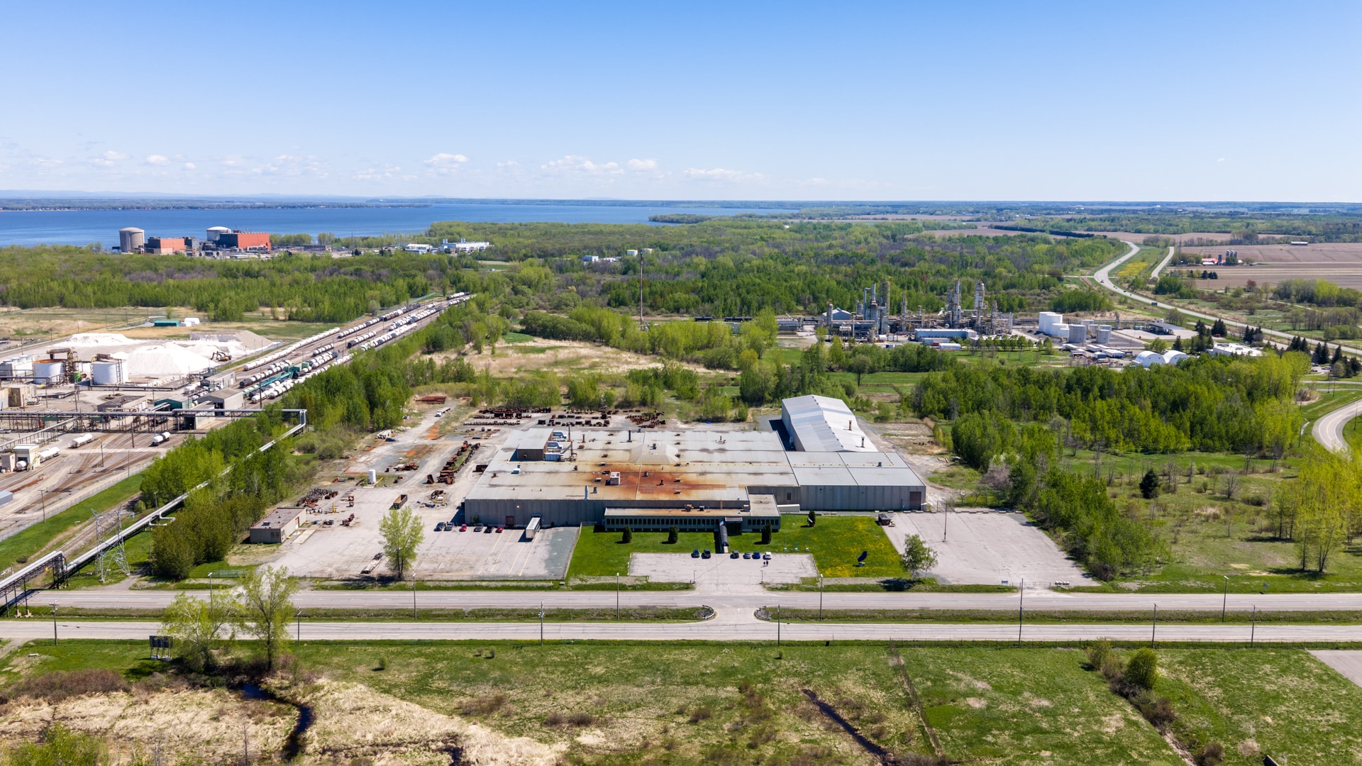 805 Boul Alphonse-Deshaies, Bécancour, QC à vendre Photo principale– Image 1 sur 35