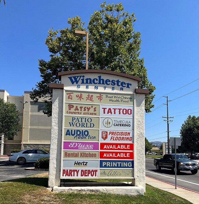 27452 Jefferson Ave, Temecula, CA à louer Photo de l’immeuble– Image 1 sur 5