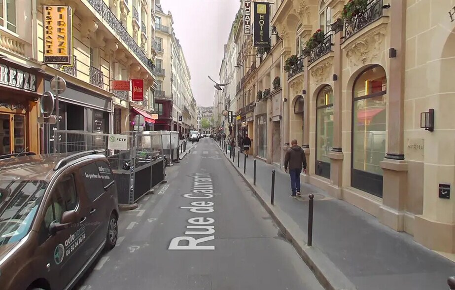 Local commercial dans Paris à louer - Photo de l’immeuble – Image 2 sur 4