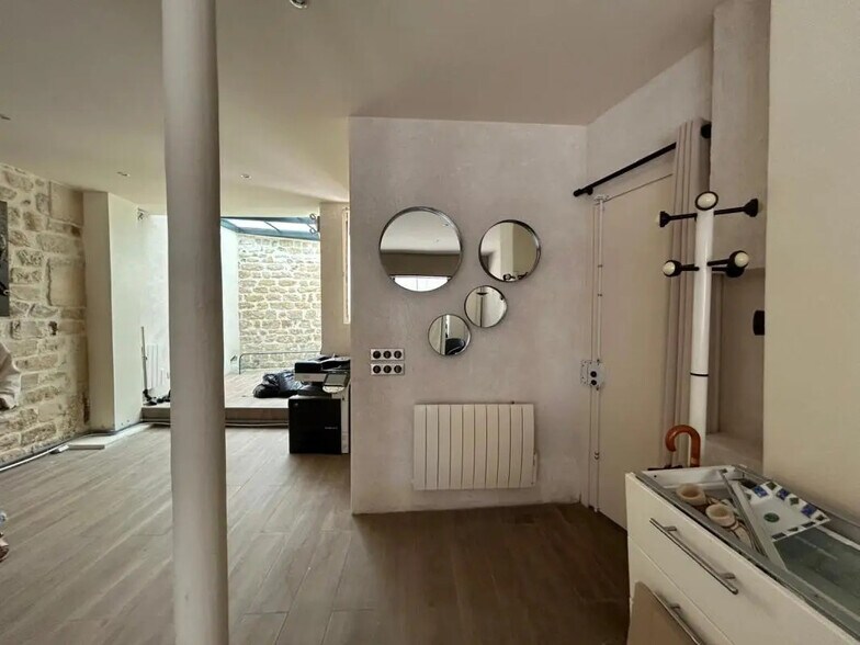 Local commercial dans Paris à louer - Photo de l’immeuble – Image 2 sur 7