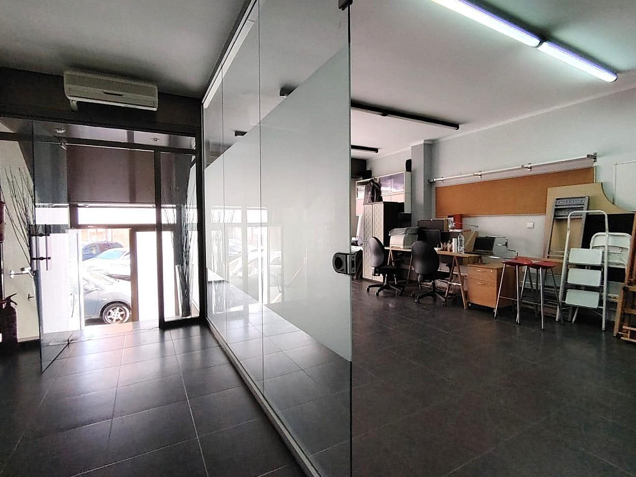 Immeuble residentiel dans Terrassa, Barcelona à vendre Photo intérieure– Image 1 sur 2