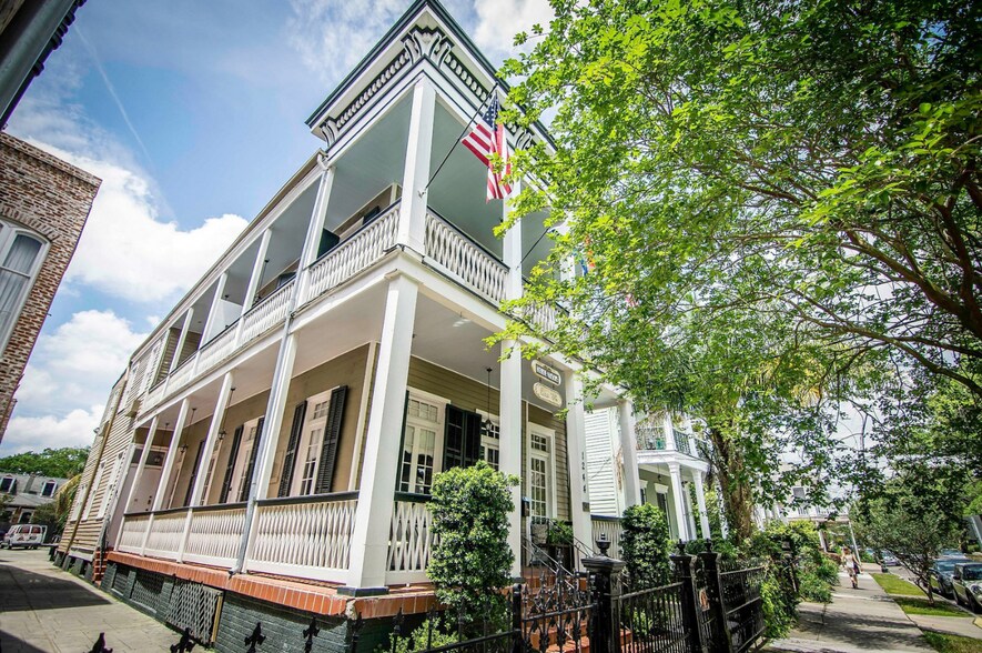 1244 Esplanade Ave, New Orleans, LA à vendre - Photo de l’immeuble – Image 1 sur 9
