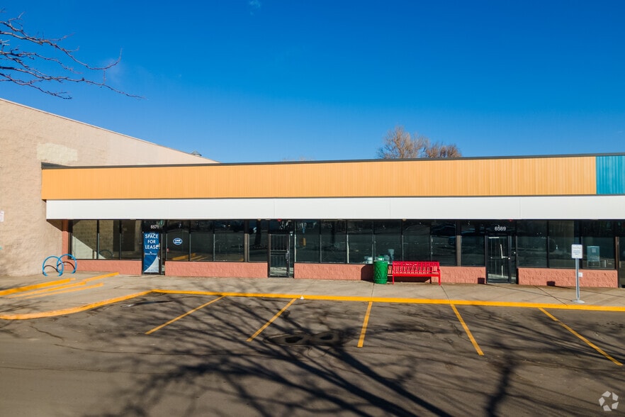 6555-6597 W Colfax Ave, Lakewood, CO à louer - Photo de l’immeuble – Image 3 sur 5