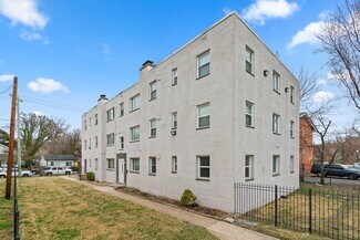 Plus de détails pour 129 Yuma St SE, Washington, DC - Logement à vendre