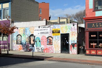 Plus de détails pour 249 Allen St, Buffalo, NY - Local commercial à vendre