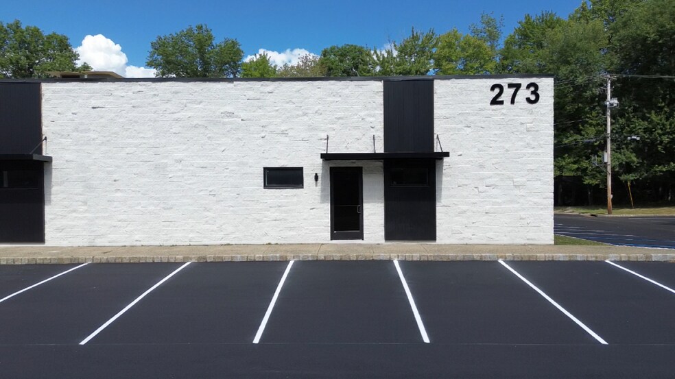 273 Franklin Rd, Randolph, NJ à louer - Photo de l’immeuble – Image 2 sur 8