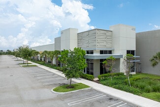 Plus de détails pour 4250 Coral Ridge Dr, Coral Springs, FL - Industriel/Logistique à louer