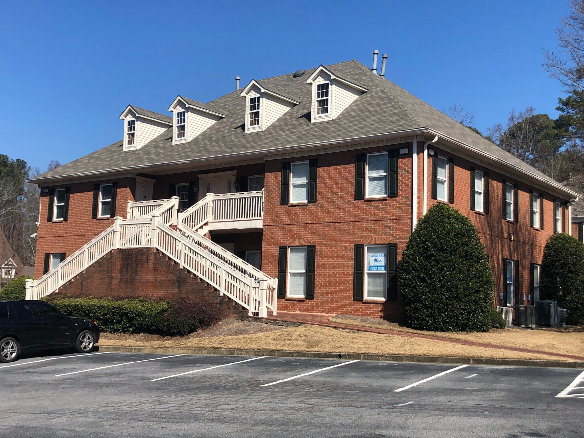 736 Holcomb Bridge Rd, Norcross, GA à louer Photo principale– Image 1 sur 30
