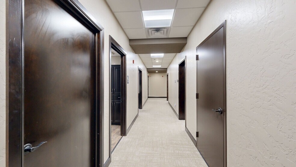 3151 W Tecumseh Rd, Norman, OK à louer - Numérisation 3D Matterport – Image 2 sur 9