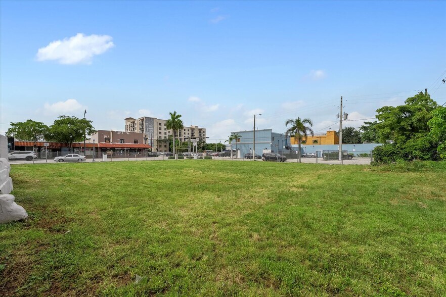 471 SW 8 St, Miami, FL à vendre - Autre – Image 2 sur 11