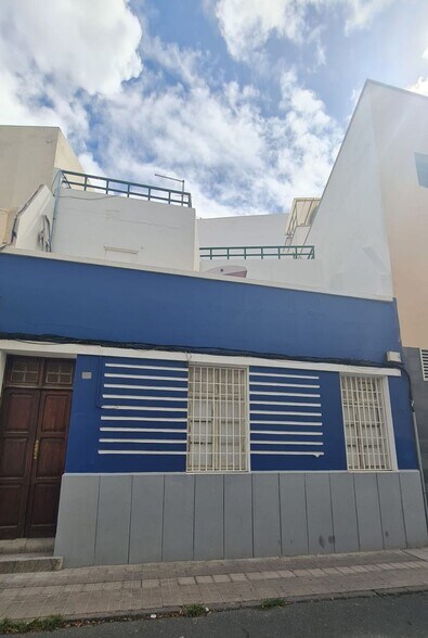 Bureau dans Las Palmas de Gran Canaria, Las Palmas à louer - Photo de l’immeuble – Image 2 sur 14