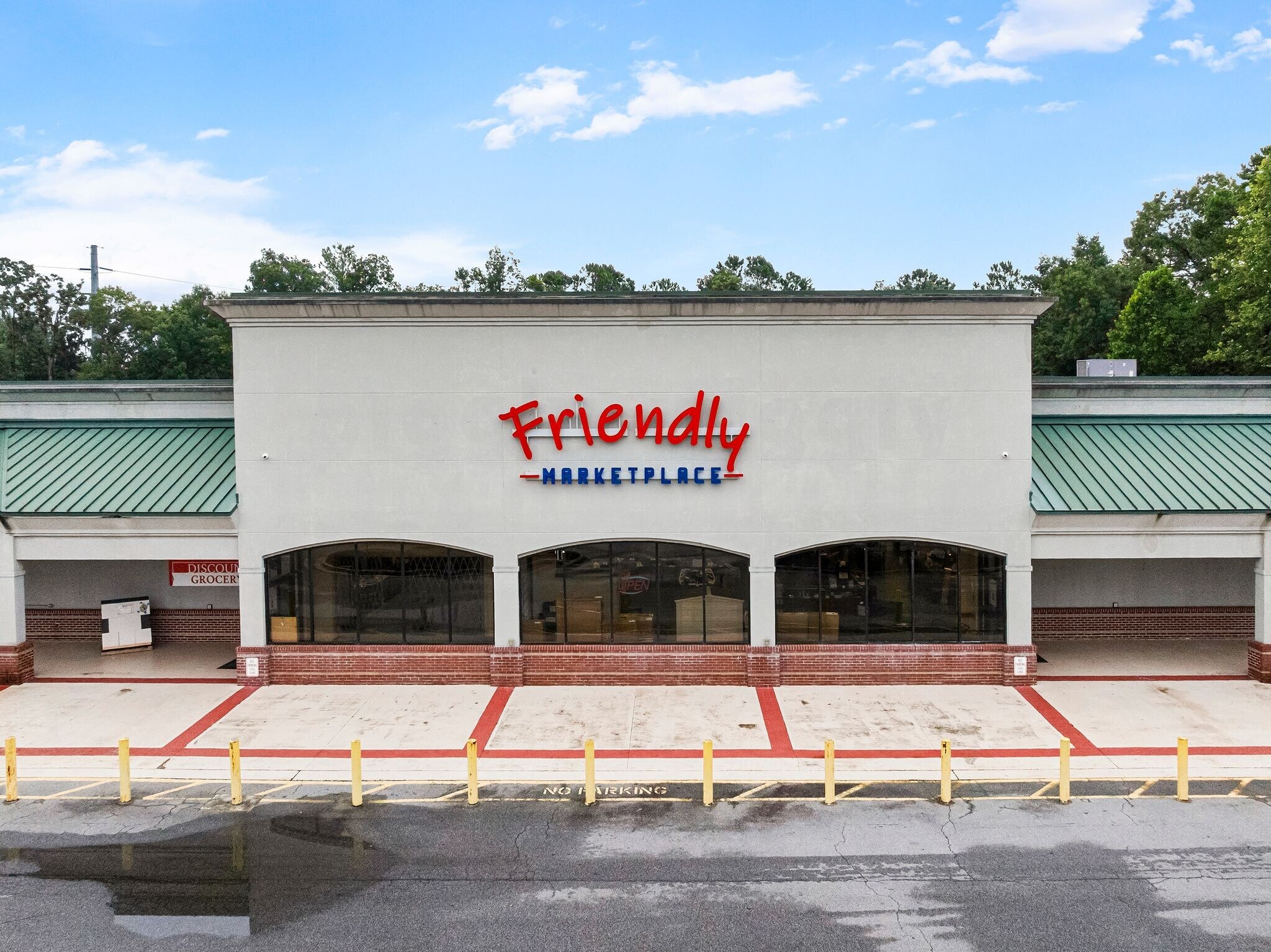 821 King George Blvd, Savannah, GA à louer Photo principale– Image 1 sur 51