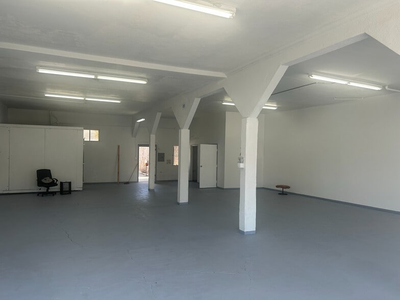 11500 Atlantic Ave, Lynwood, CA à vendre - Photo intérieure – Image 2 sur 22