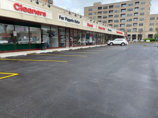 20-40 S Dunton Ave, Arlington Heights, IL à louer - Photo de l’immeuble – Image 2 sur 9