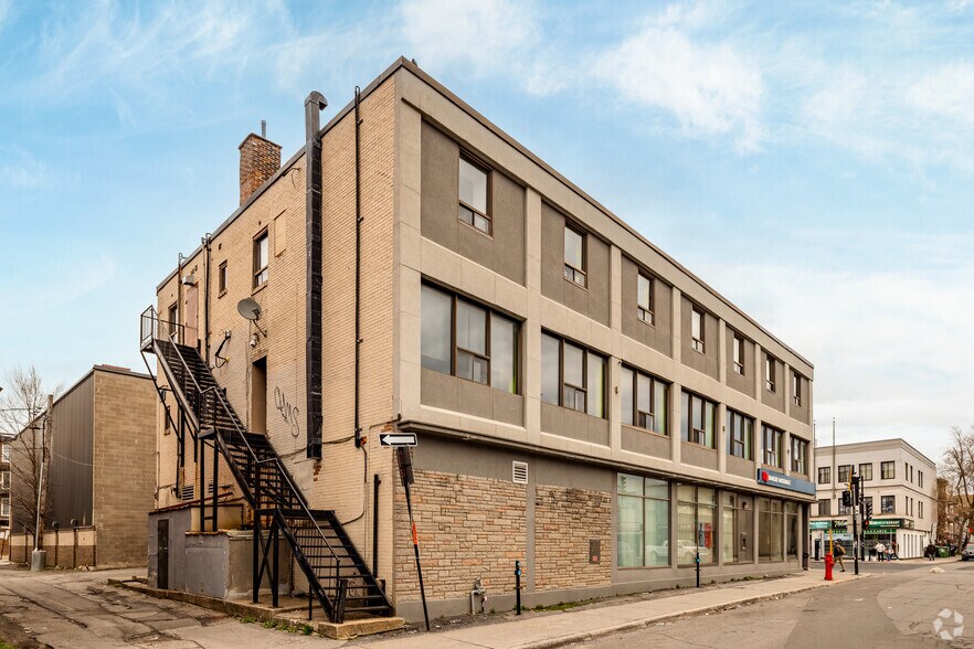 835-855 St Jean-Talon O, Montréal, QC à louer - Photo de l’immeuble – Image 3 sur 3
