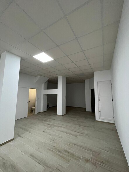 Local commercial dans Tortosa, Tarragona à louer - Photo intérieure – Image 3 sur 8