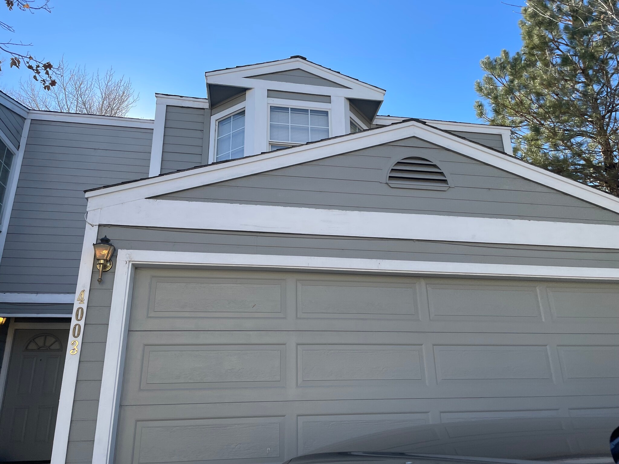 4003 Village Dr, Carson City, NV à vendre Photo de l’immeuble– Image 1 sur 12