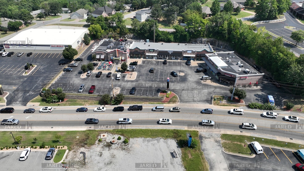 1615 W Highway 76, Branson, MO à louer - Photo principale – Image 1 sur 20