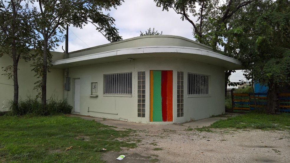 1107 Roosevelt Ave, San Antonio, TX à vendre - Photo principale – Image 1 sur 4