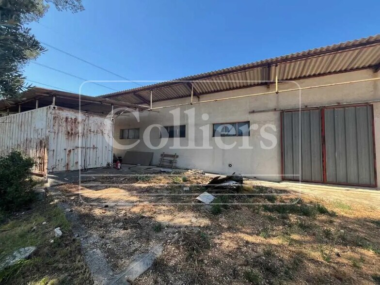 Local d’activités dans Les Pennes-Mirabeau à louer - Photo de l’immeuble – Image 3 sur 8