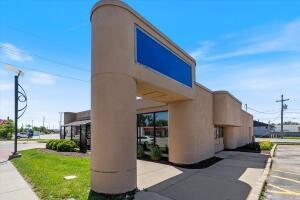 2901 W Broadway St, Council Bluffs, IA à louer - Photo de l’immeuble – Image 3 sur 6