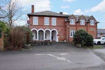 Parkhouse Cross, Cholderton à vendre - Photo de l’immeuble – Image 2 sur 6