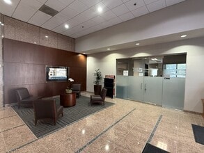 2435 N Central Expy, Richardson, TX à louer Photo intérieure– Image 1 sur 10