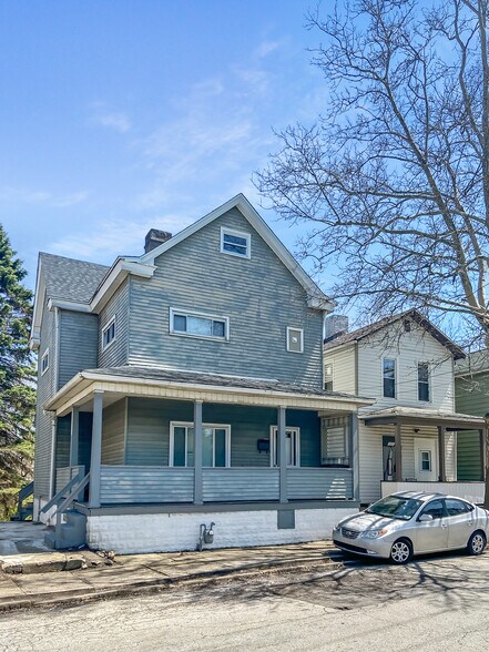 511 S 5th St, Duquesne, PA à vendre - Photo principale – Image 1 sur 1