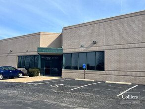120-126 Point West Blvd, Saint Charles, MO à louer Photo de l’immeuble– Image 2 sur 8