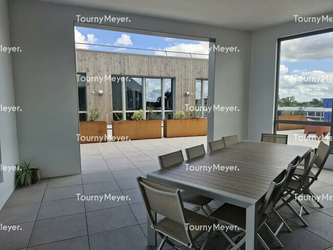 Plus de détails pour Bureau à louer