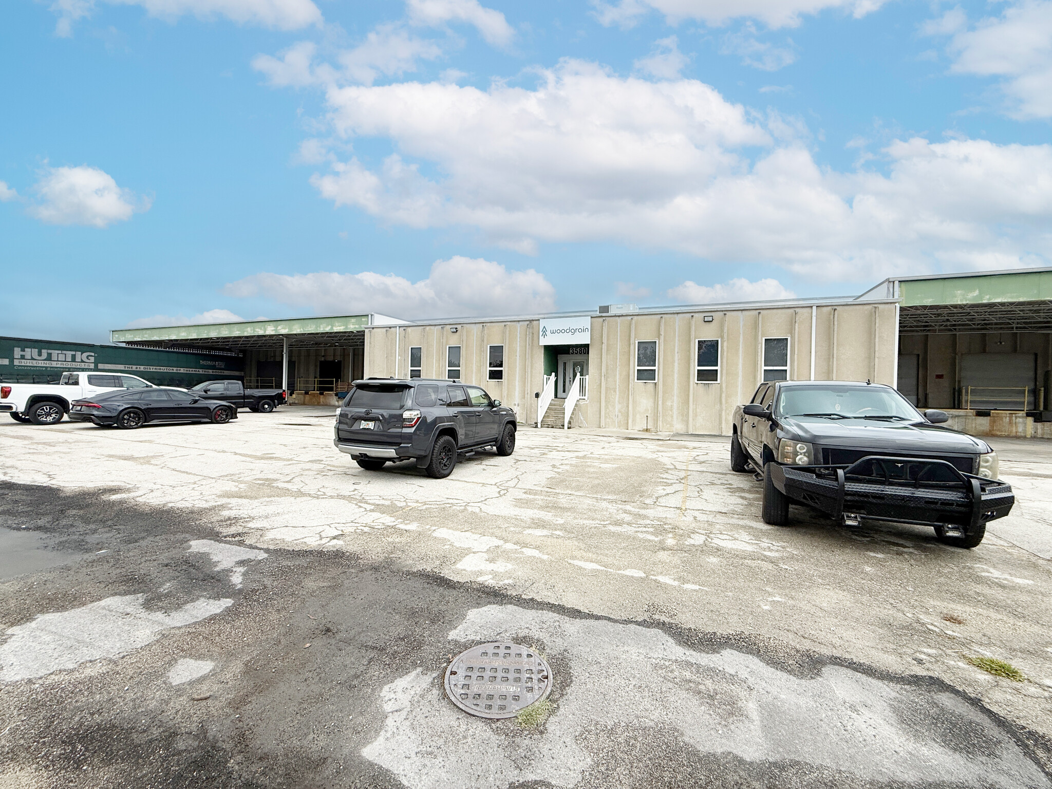 3580-3588 Work Dr, Fort Myers, FL à louer Photo intérieure– Image 1 sur 7