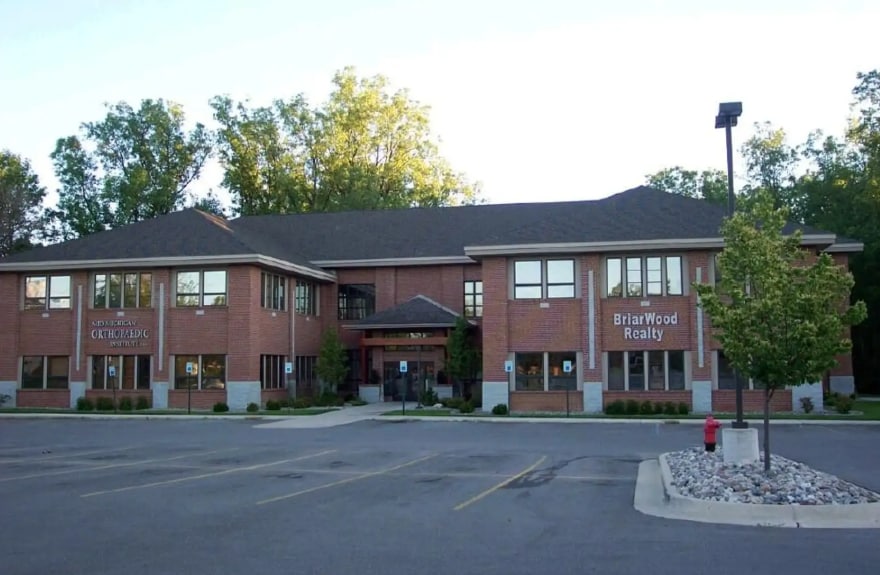 830 W Lake Lansing Rd, East Lansing, MI à louer Photo intérieure– Image 1 sur 6