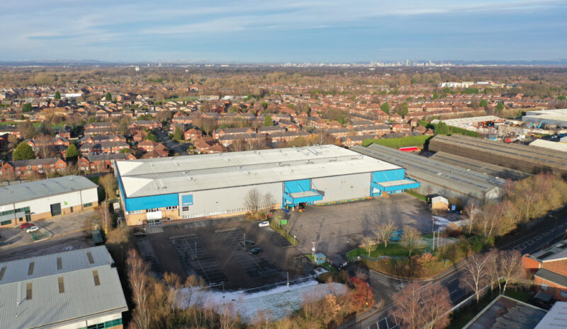 93 George Richards Way, Altrincham à louer Photo de l’immeuble– Image 1 sur 2