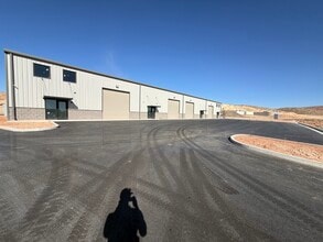 41 Smelter Dr, Washington, UT à louer Photo de l’immeuble– Image 2 sur 19