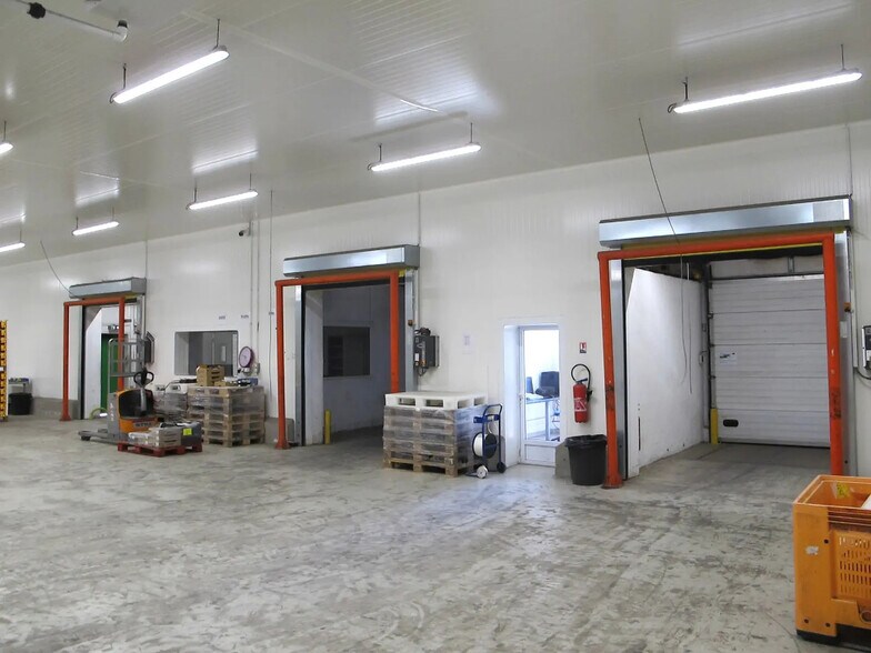 Local d'activités dans Cavaillon à vendre - Photo intérieure – Image 2 sur 6