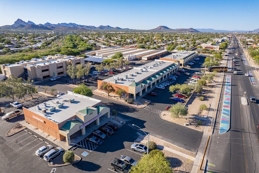 5650 S 12th Ave, Tucson, AZ à louer - Photo de l’immeuble – Image 3 sur 3