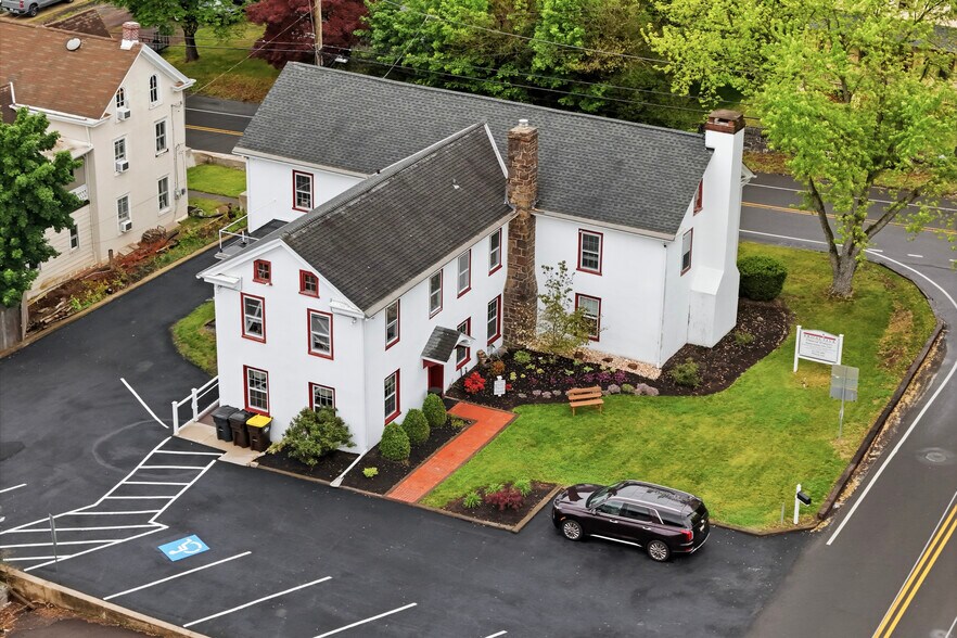 46 Hilltown Pike, Line Lexington, PA à vendre - Photo de l’immeuble – Image 2 sur 34