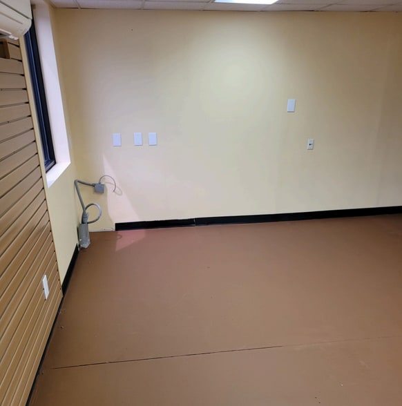 809 S Main St, Troutman, NC à louer - Photo intérieure – Image 3 sur 7